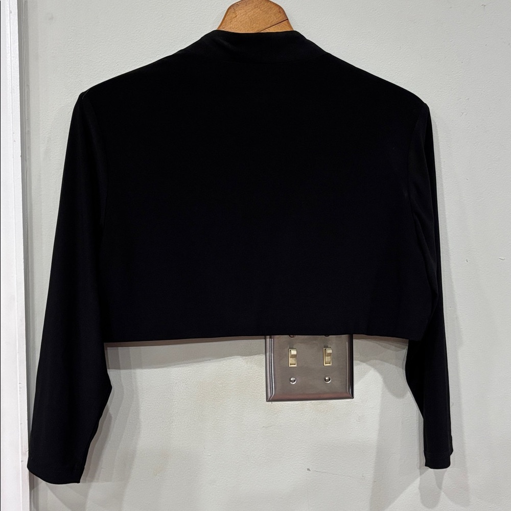 Ronni Nicole Black Open Front Cropped Shrug — Size L - Picture 5 of 6